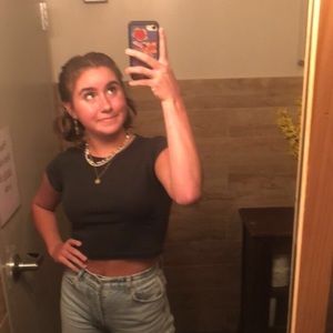 Meet your Posher, Megan